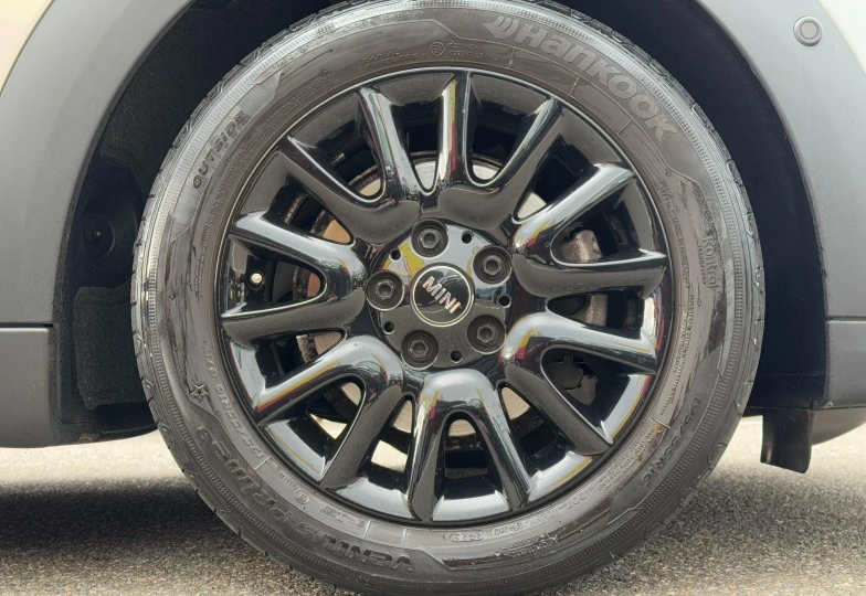 Mini Hatch Grey