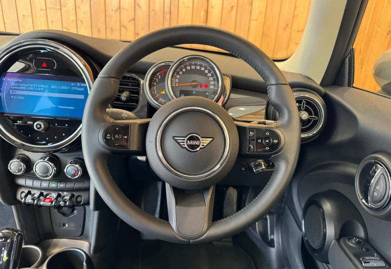 Mini Hatch Серый