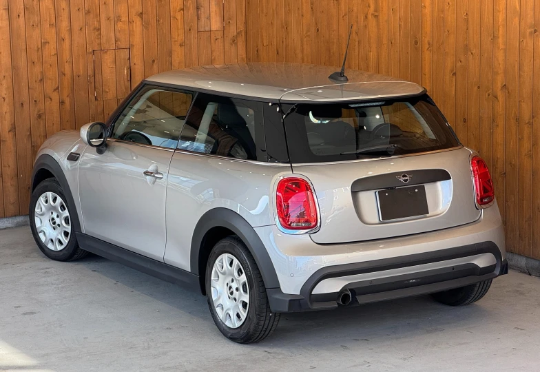 Mini Hatch Серый