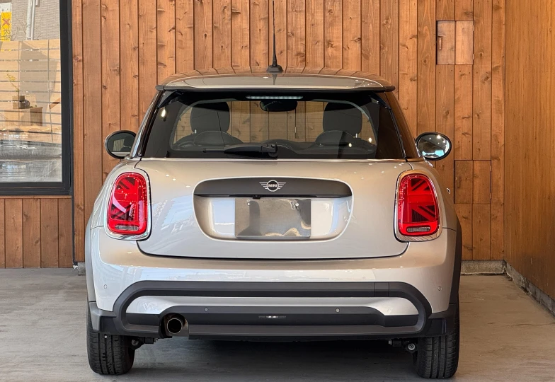 Mini Hatch Серый