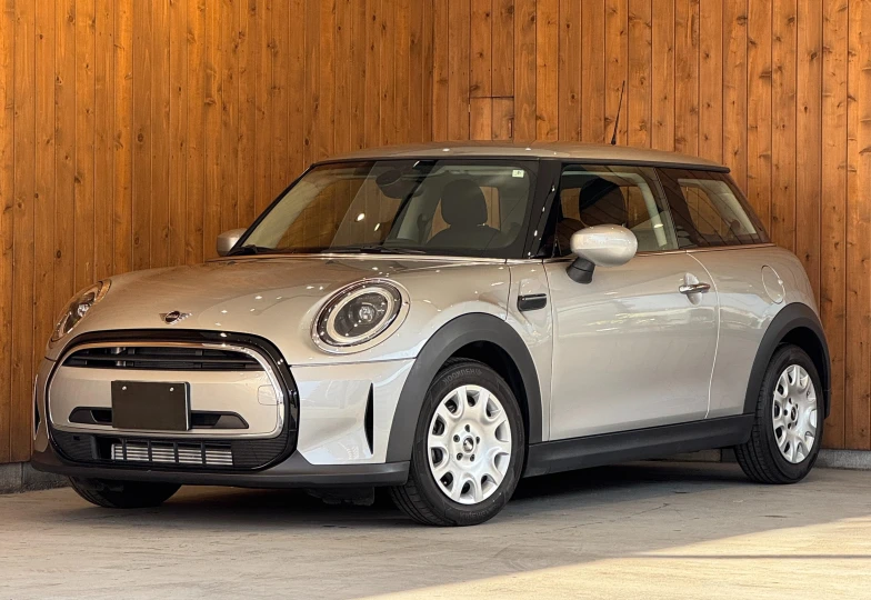 Mini Hatch Серый