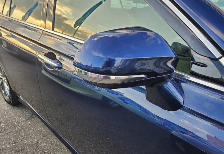 Toyota Crown Синий