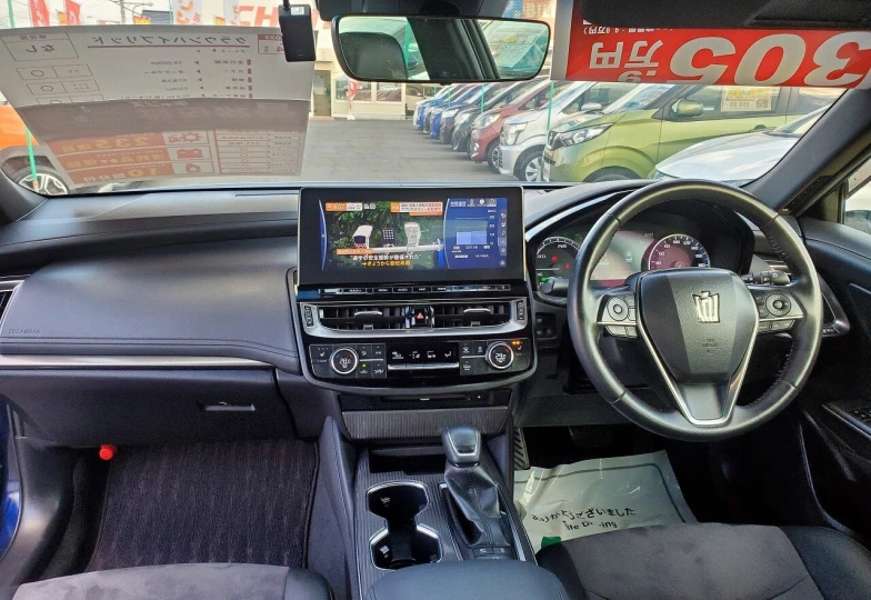 Toyota Crown Синий
