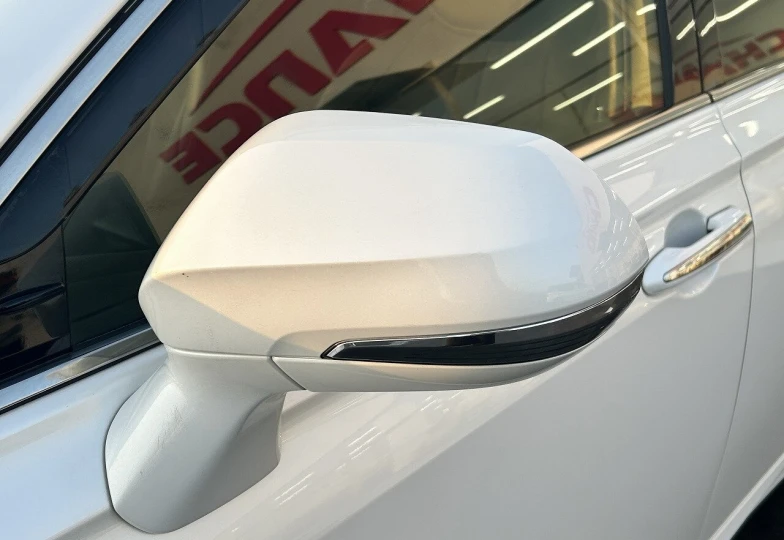 Toyota Crown Белый