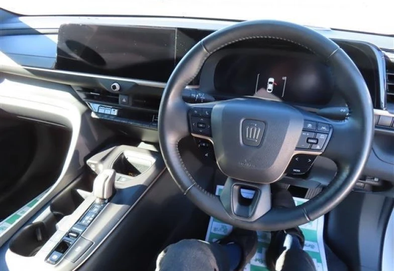 Toyota Crown Белый
