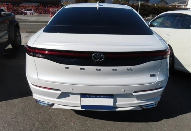 Toyota Crown Белый