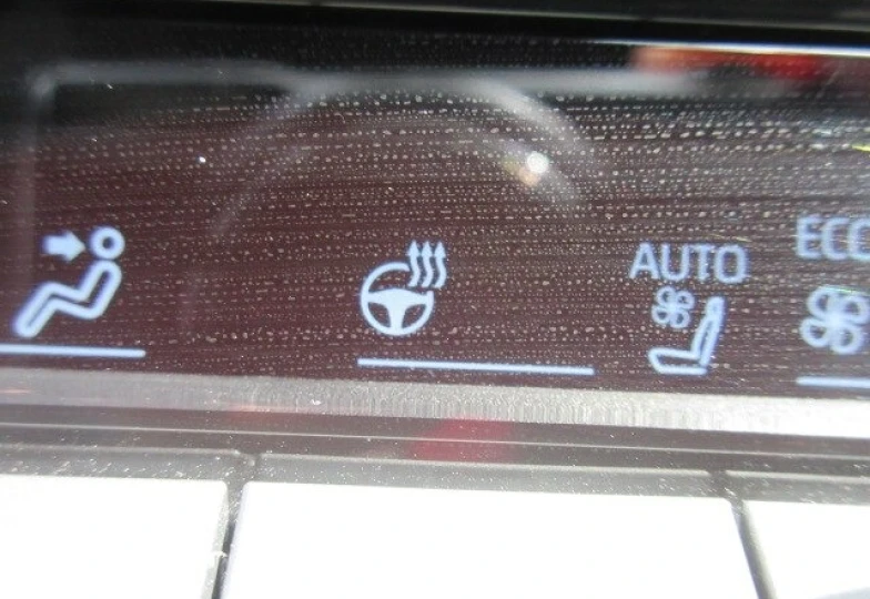 Toyota Crown Черный