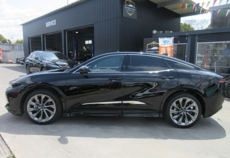 Toyota Crown Черный