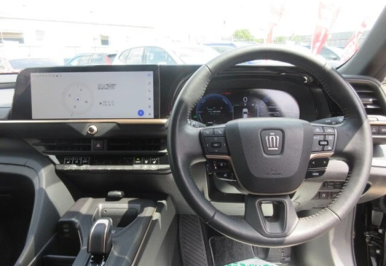Toyota Crown Черный