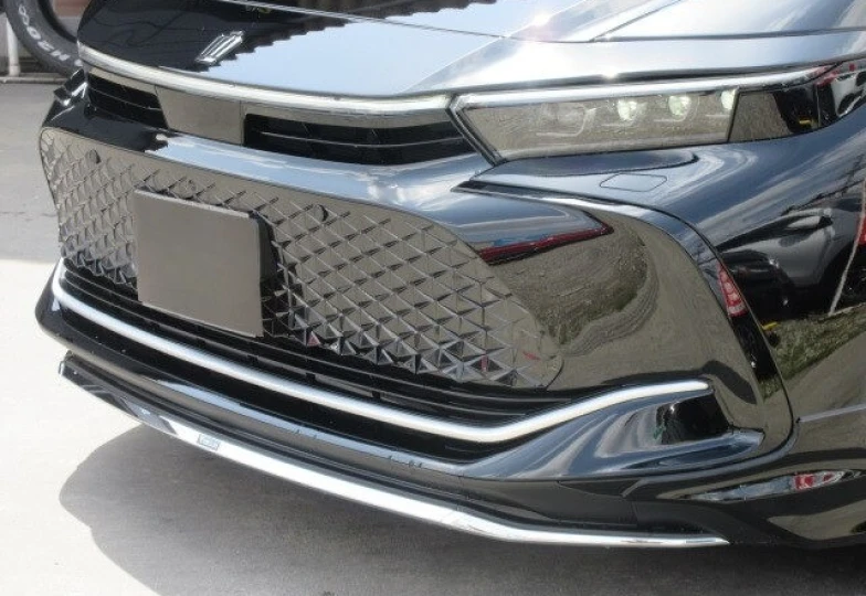 Toyota Crown Черный