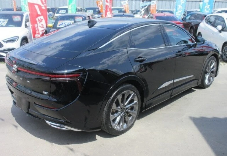 Toyota Crown Черный