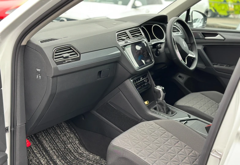 Volkswagen Tiguan Белый