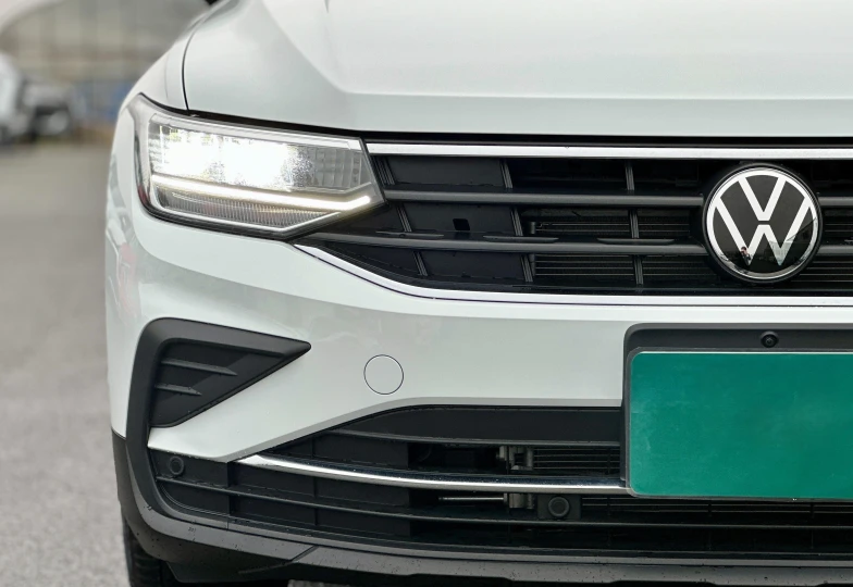 Volkswagen Tiguan Белый