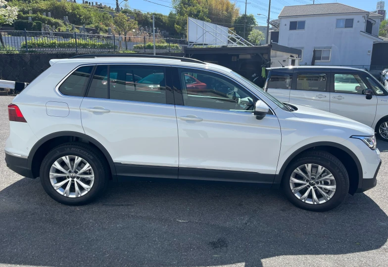 Volkswagen Tiguan White
