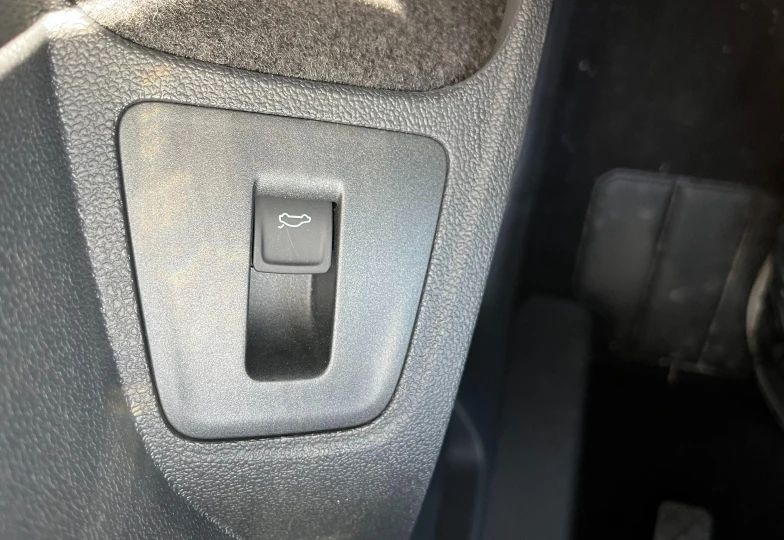 Volkswagen Tiguan White
