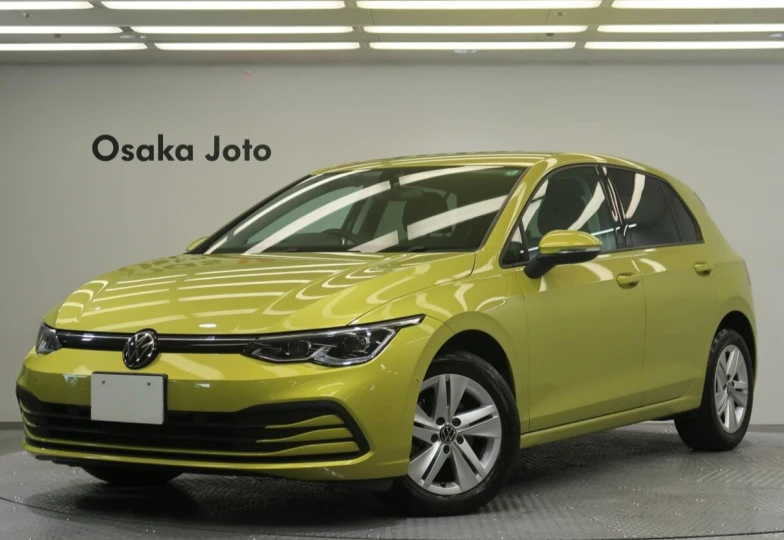 Volkswagen Golf Yellow