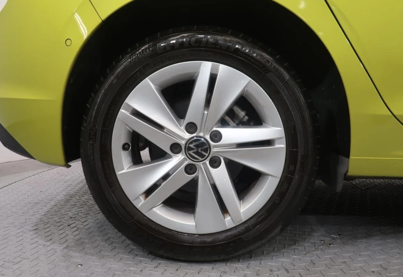 Volkswagen Golf Yellow
