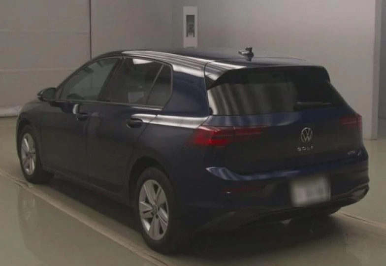 Volkswagen Golf Blue