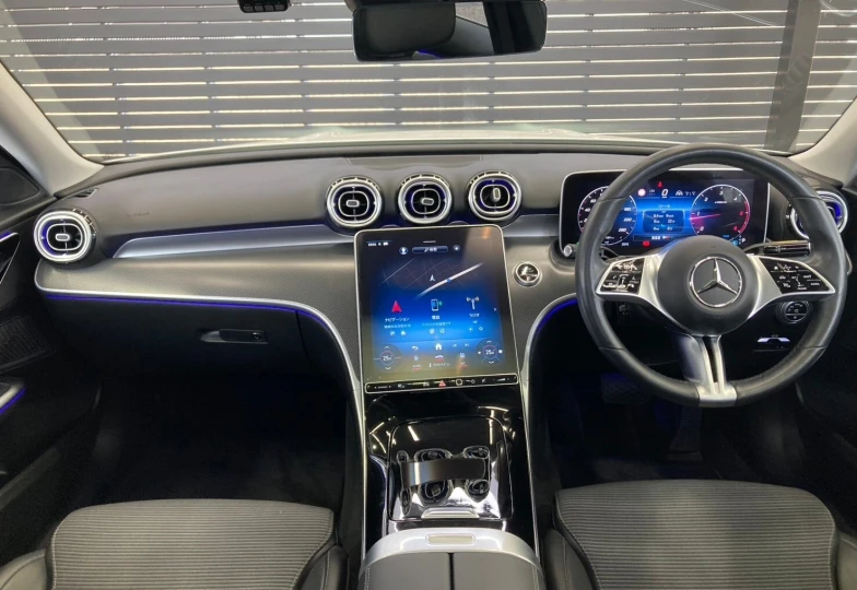 Mercedes C-class Белый