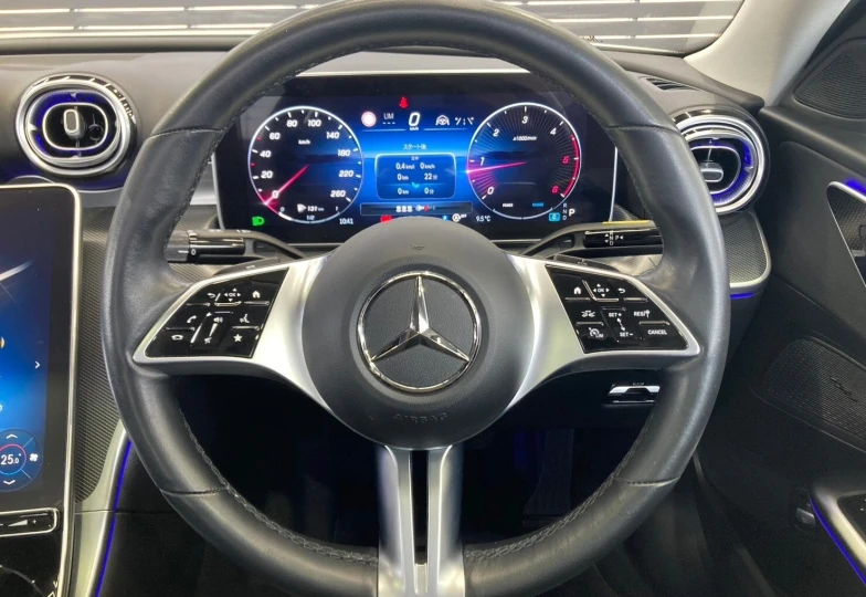 Mercedes C-class Белый
