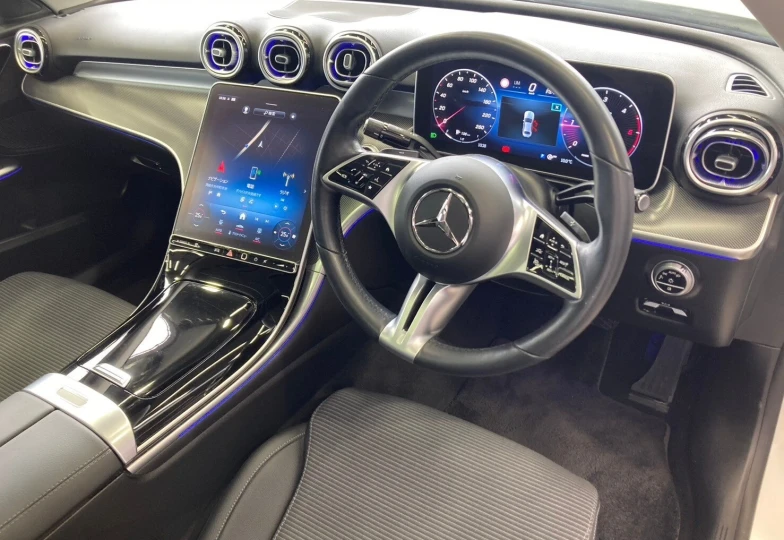 Mercedes C-class Белый