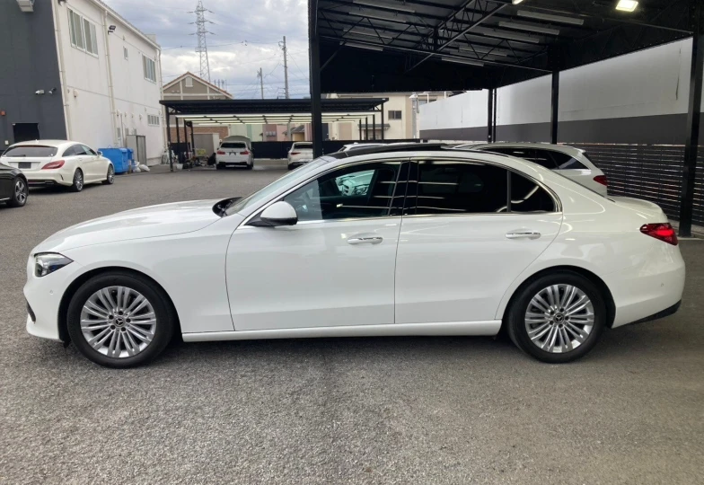 Mercedes C-class Белый