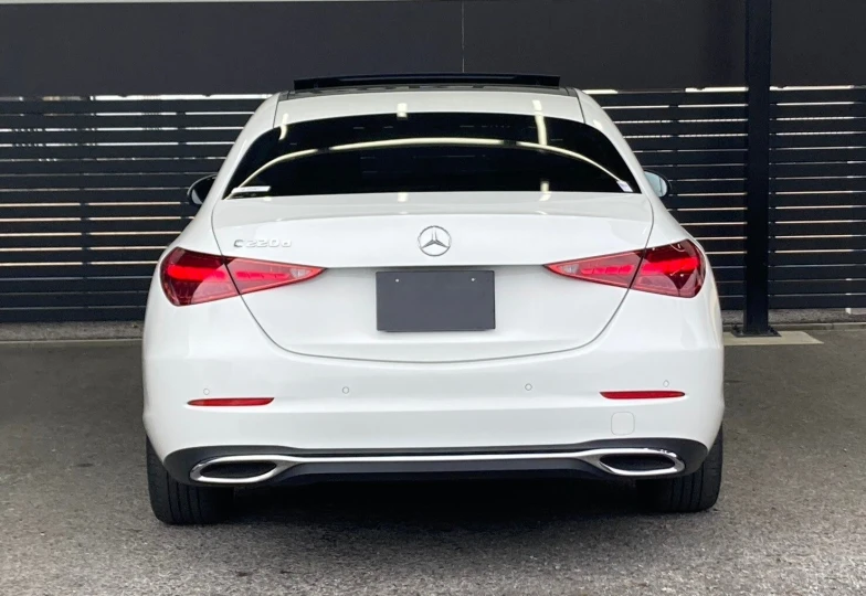 Mercedes C-class Белый