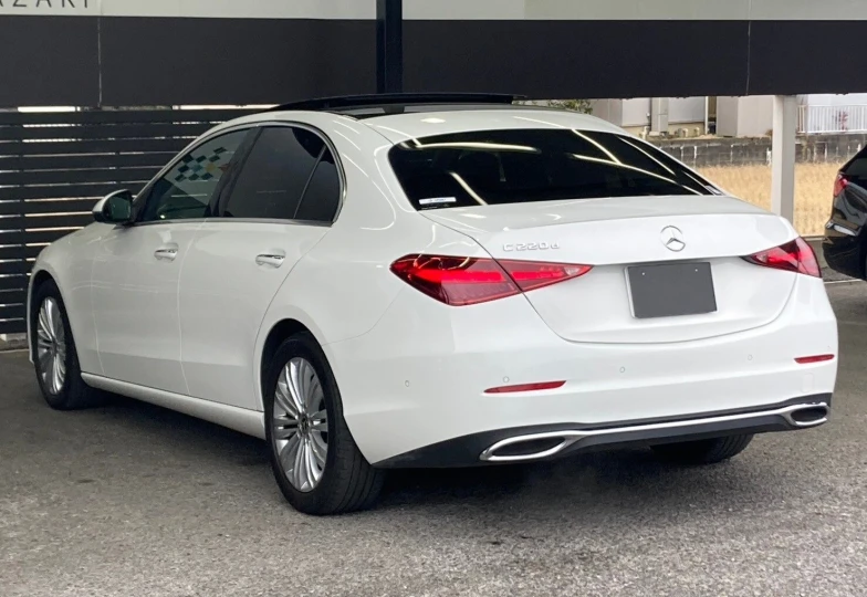Mercedes C-class Белый
