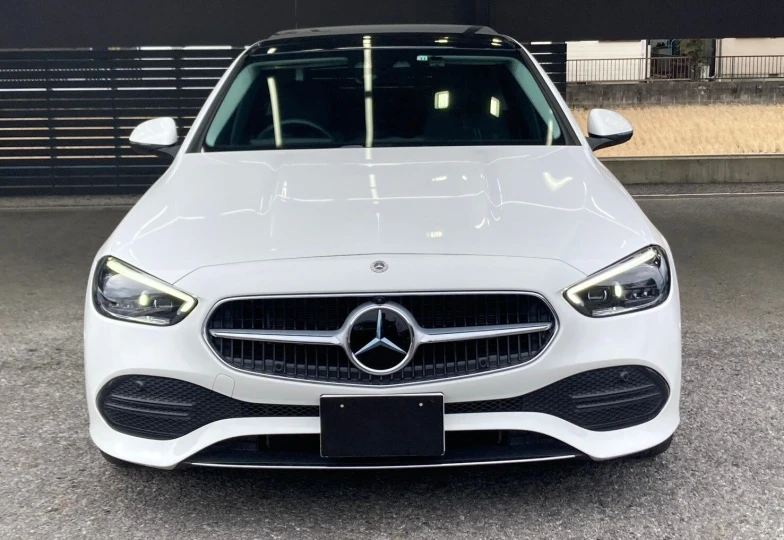 Mercedes C-class Белый