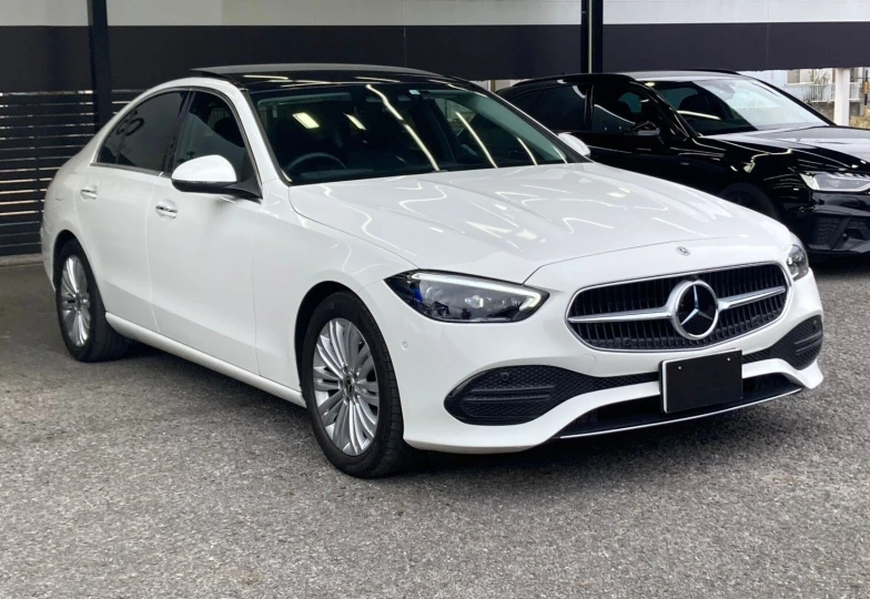 Mercedes C-class Белый