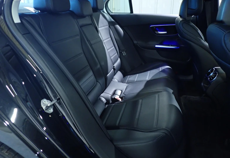 Mercedes C-class Черный