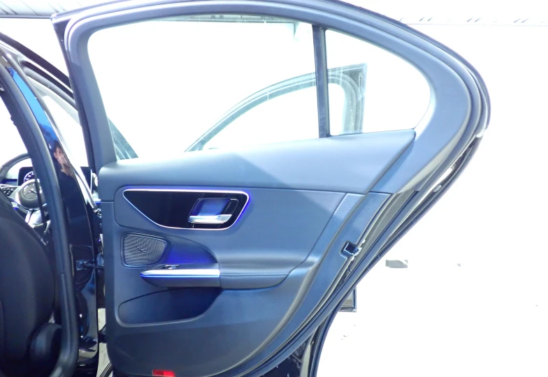 Mercedes C-class Черный