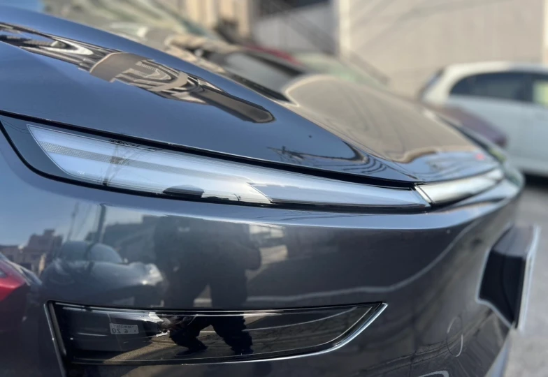 Tesla Model Y Черный
