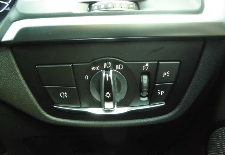 BMW iX3 Белый