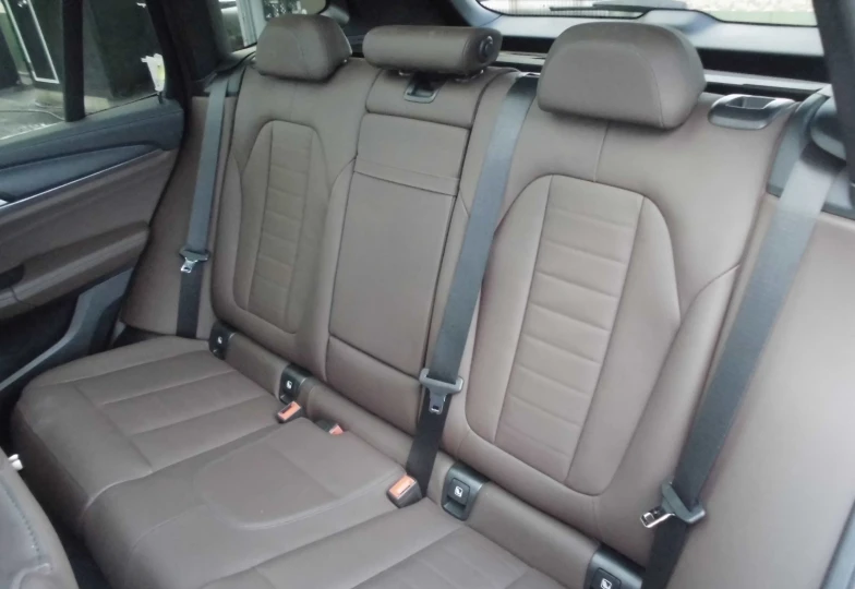 BMW iX3 Белый