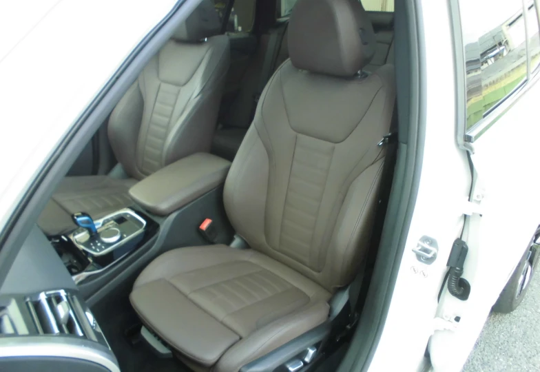 BMW iX3 Белый