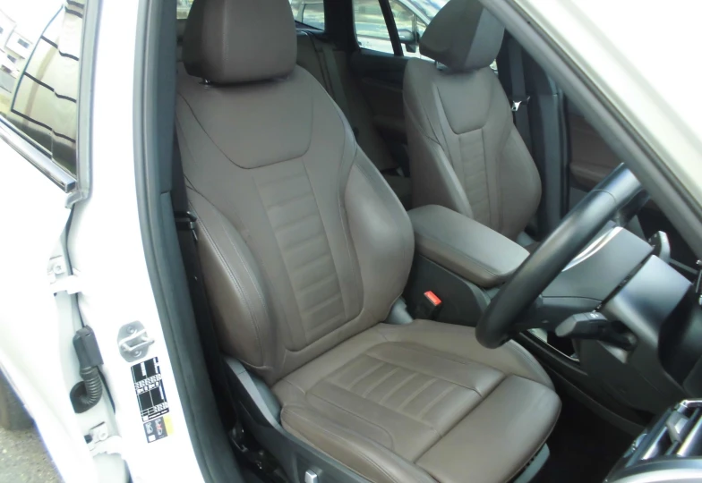 BMW iX3 Белый