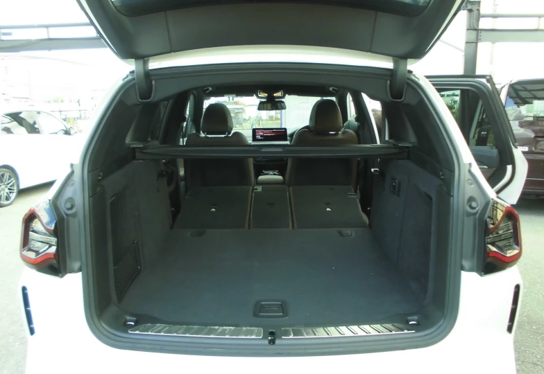 BMW iX3 Белый
