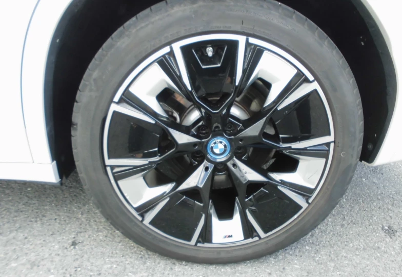 BMW iX3 Белый