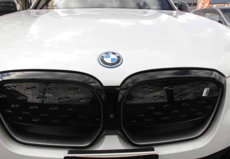 BMW iX3 Белый