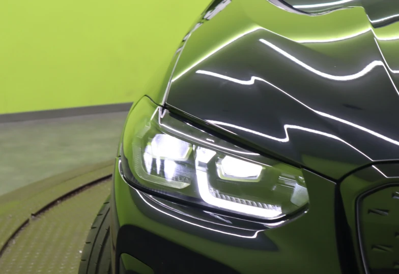 BMW iX3 Черный