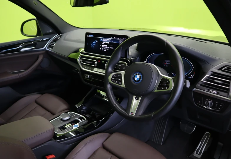 BMW iX3 Черный