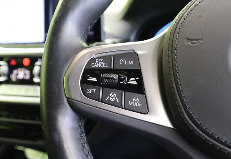 BMW iX3 Черный