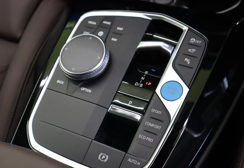 BMW iX3 Черный