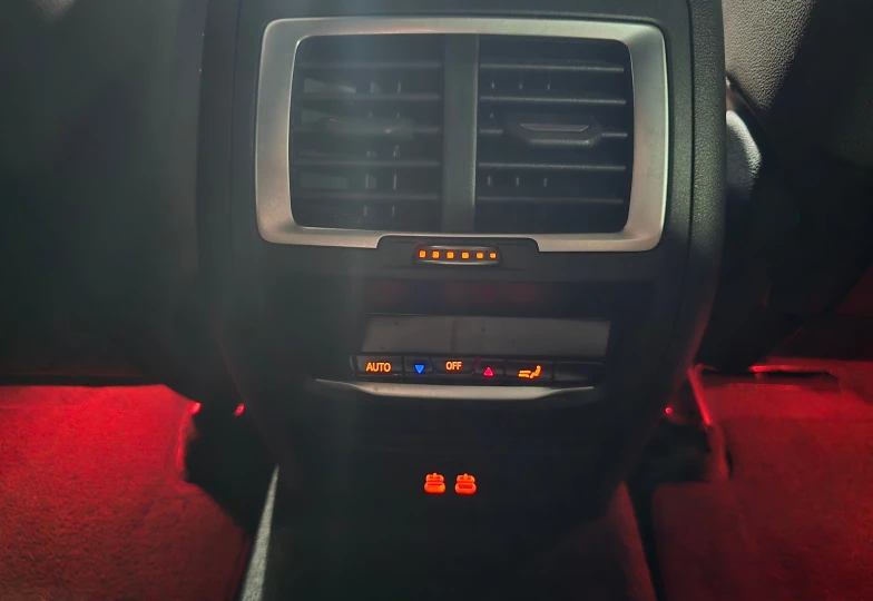 BMW iX3 Белый