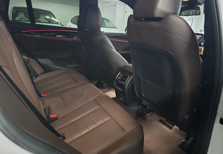 BMW iX3 Белый