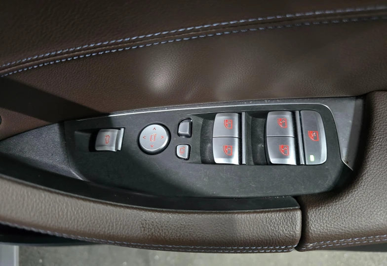 BMW iX3 Белый