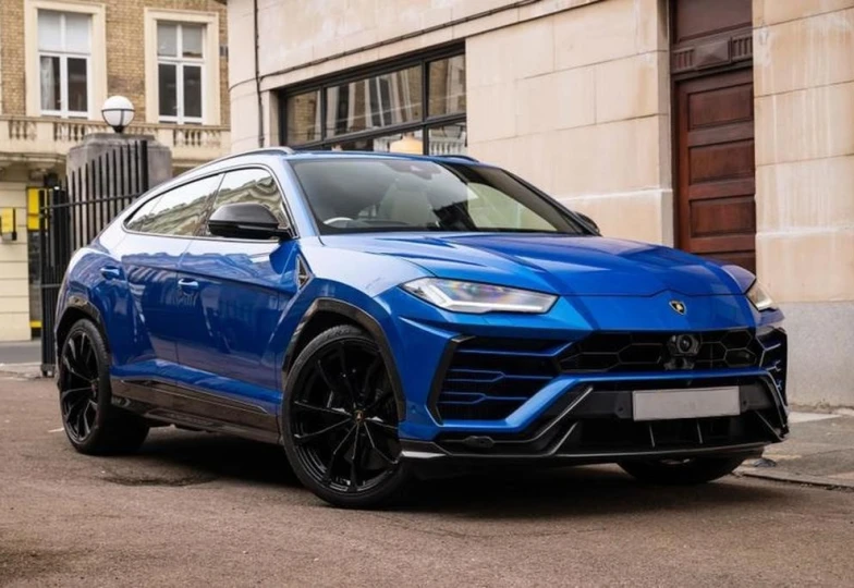 Lamborghini Urus Blue