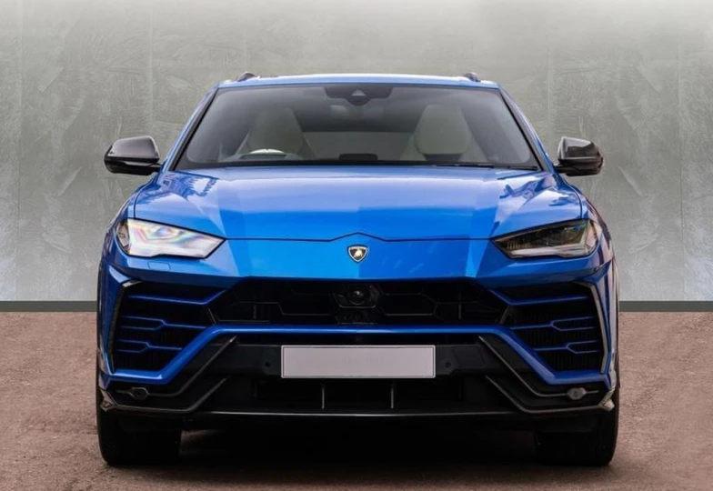 Lamborghini Urus Blue
