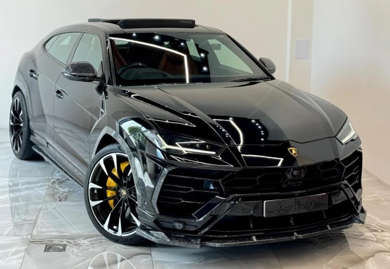 Lamborghini Urus Черный